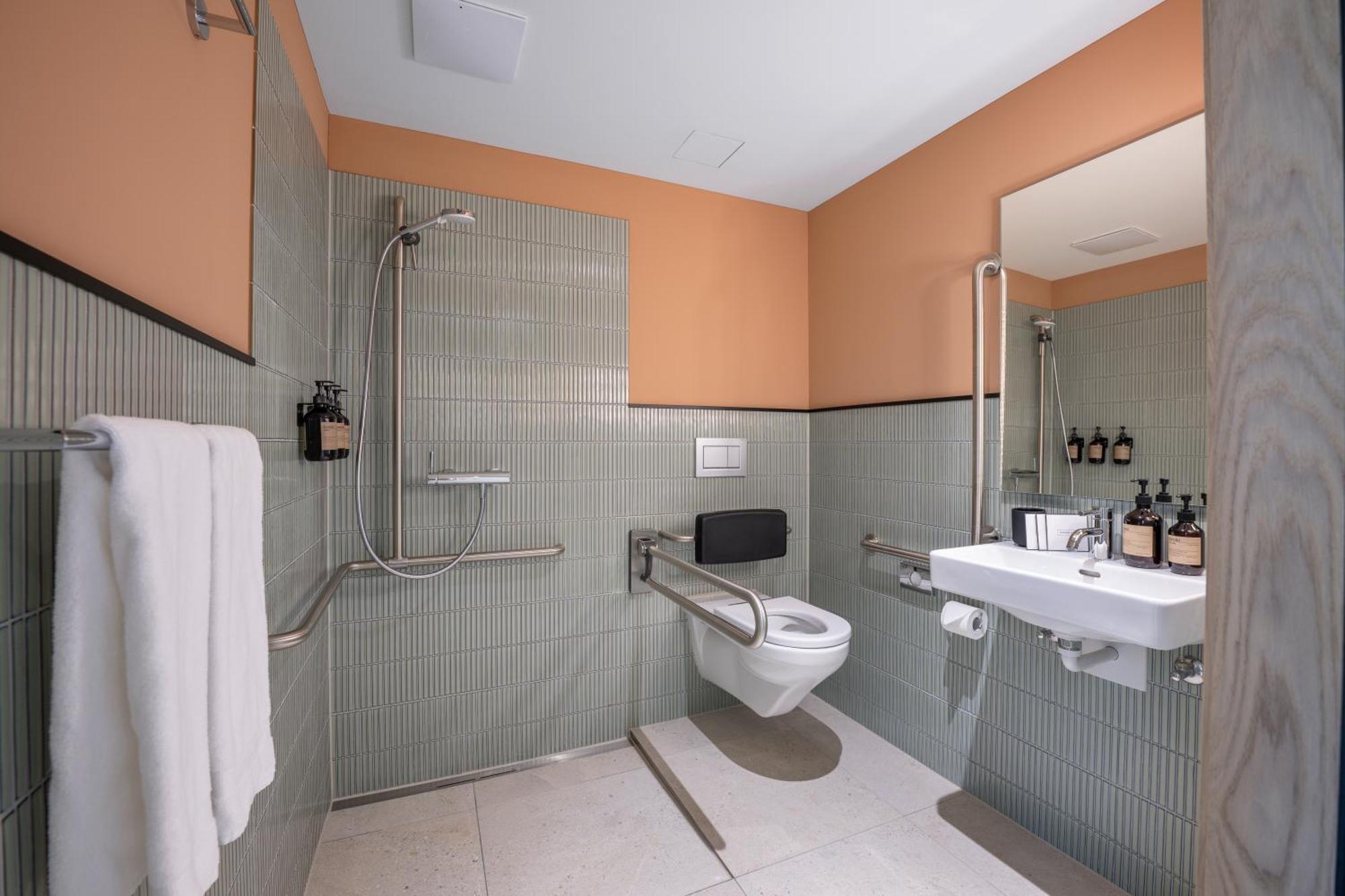 Hotel The Yarn Horgen Esterno foto